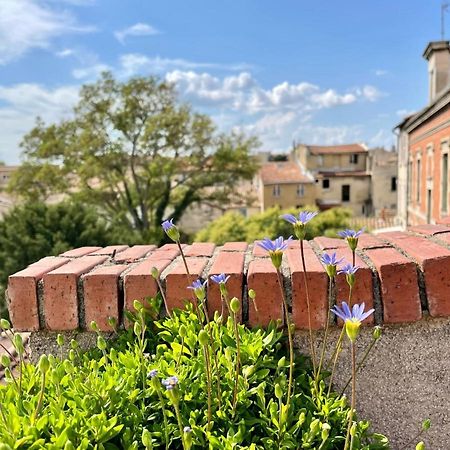 L'Atypique - T3 Grande Terrasse, Bbq Vue Et Cheminee Leilighet Avignon Eksteriør bilde